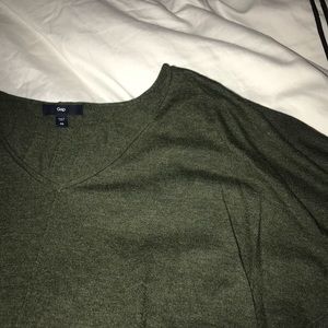 Worn a couple of times. Beautiful color!!